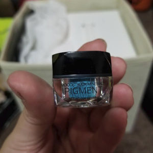 Younique Mineral Pigment Eye Shadow